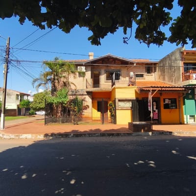En venta casa de 3 dormitorios en San Lorenzo - Barrio Santa Ana