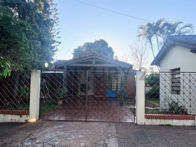 Vendo casa en Barrio Carmelitas - Cambyreta