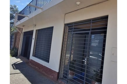 Casa-Venta-Nicanor Torales casi Lillo, Herrera, Asunción