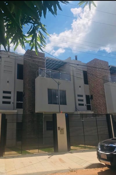`En alquíler triplex a estrenar Primer Presidente 