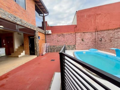 ¡Casa amplia en venta en Fernando de la Mora – Zona Acceso Sur!