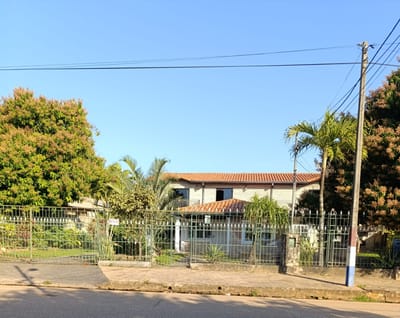 .????✨ ¡VENDO AMPLIA CASA CÉNTRICA EN LIMPIO! A 1 CUADRA DE LUISITO✨???? 
