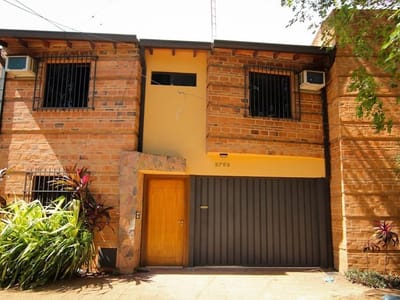 ALQUILO DUPLEX 3 DORMITORIOS EN YCUA SATI