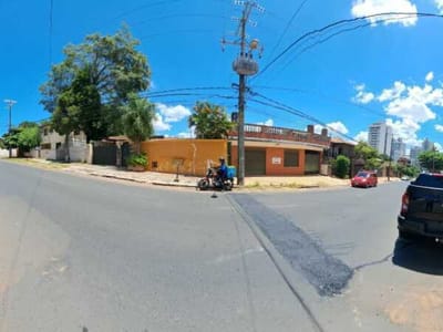 PROPIEDAD EN VENTA - BARRIO LAS CARMELITAS, ASUNCIÓN