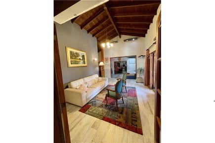 EN VENTA Fina Residencia Zona CIT