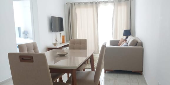 Alquiler De 1 Dormitorio Amoblado En Recoleta. 