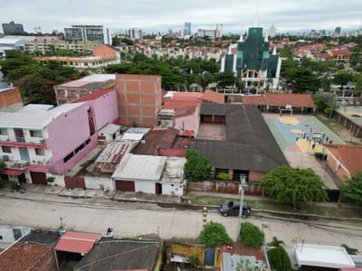 Terreno con Construcción – Av. Banzer, 6to Anillo (Ucebol)