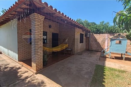 VENDO CASA EN LUQUE CAÑADA GARAY 