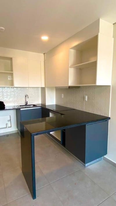 ALQUILO DEPARTAMENTO A ESTRENAR DE 1HABITACION MAS COCHERA Y BAULERA