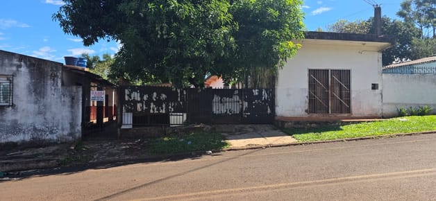 VENDO CASA A DEMOLER EN PRESIDENTE FRANCO