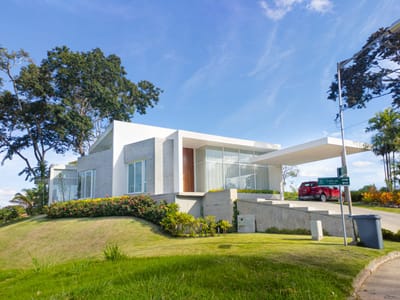 HERMOSA CASA DE LUJO EN VENTA URUBÓ GOLF "Módulo 2A"