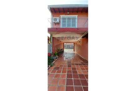 Casa en Mariano Roque Alonso