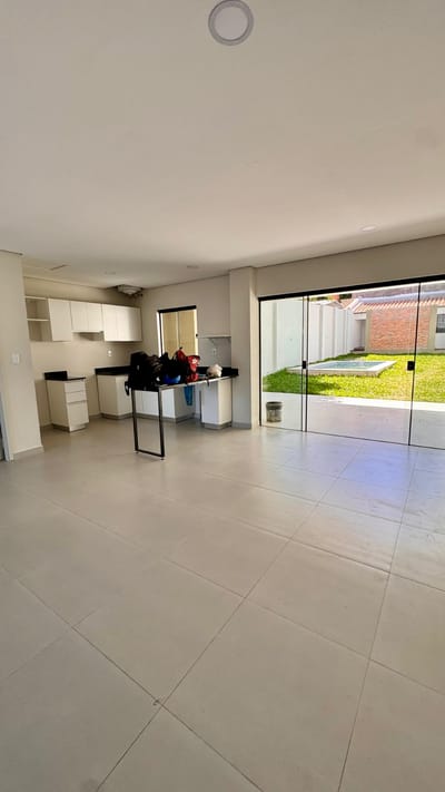  DÚPLEX A ESTRENAR – AMPLIOS, LUMINOSOS Y BIEN UBICADOS 