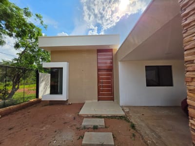 CASA EN VENTA - LUQUE