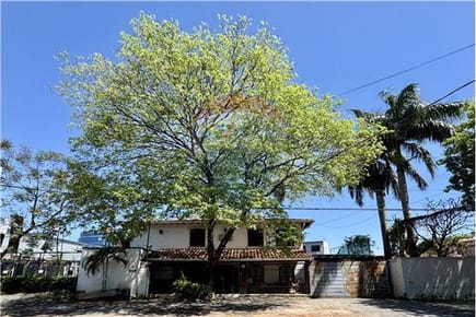 Casa-Venta-PY Asunción Los Laureles