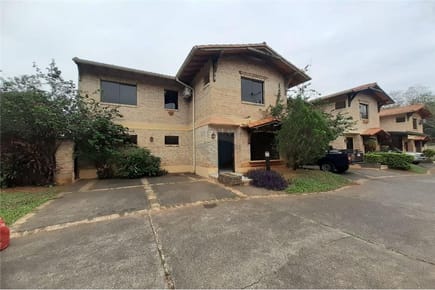 VENDO DUPLEX EN CONDOMINIO EN FERNANDO NORTE