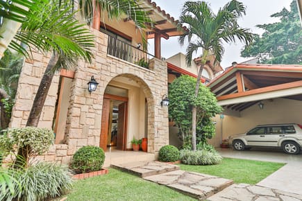 CASA DE LUJO EN VENTA- LAS PALMAS CERCA DEL CONTRY CLUB