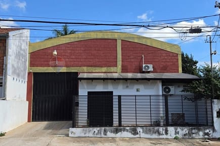DEPÓSITO / TINGLADO EN VENTA LAMBARÉ | BARRIO VALLE APU'A