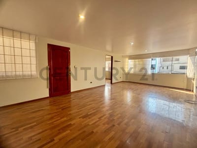 Iluminado Departamento en Venta en la mejor zona de Surquillo