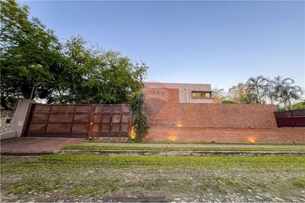 Residencia - Venta - San Bernardino, Paraguay