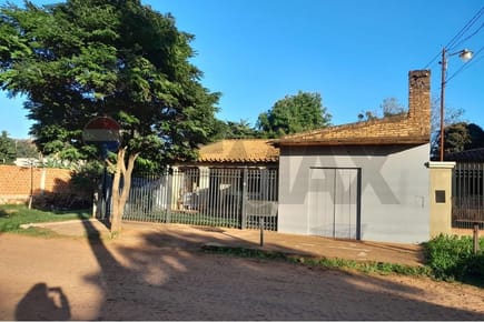 ???? Casa con local comercial en venta Capiatá.