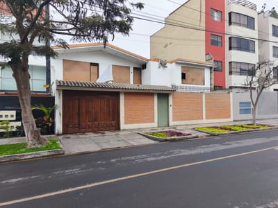 Vendo  Terreno De 459 M2 En San Borja