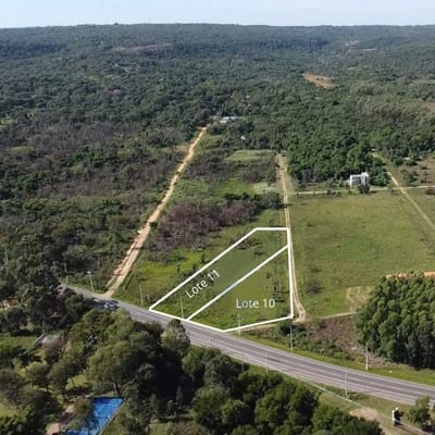 En venta 2 terrenos sobre la Avda,Guillermo Naumman, San Bernardino.