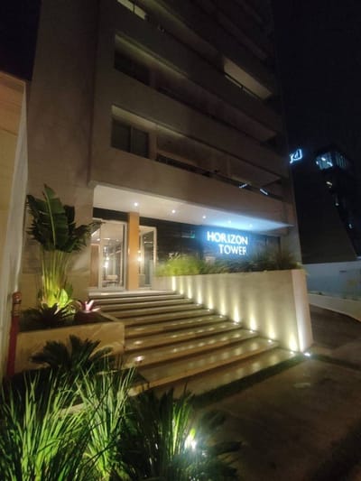 ALQUILO LUJOSO DEPARTAMENTO EN HORIZON TOWER!