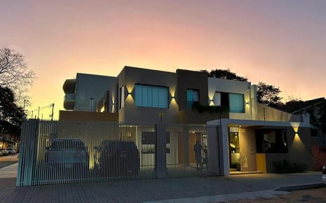 Residencia De Lujo En Venta En Asunción (opcional Amoblado)