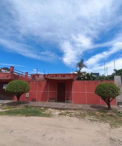 Amplia Casa En Venta. Santos Dumont 6to.anillo