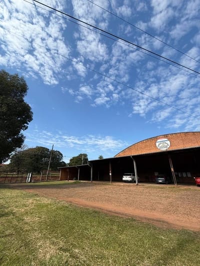 En Venta Importante Propiedad Industrial 120 mts sobre Ruta 2 Capiata