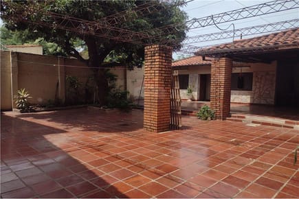 VENDO CASA EN BARRIO HERRERA!!!