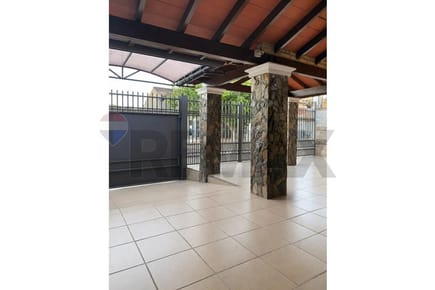 En venta hermosa casa en Barrio Jara, Asunción 