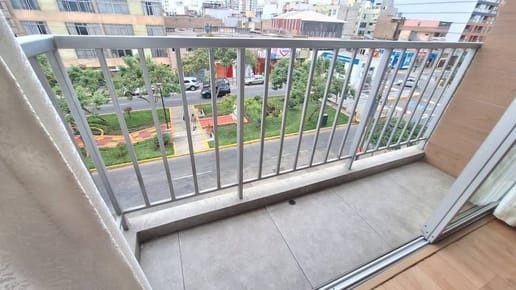 Tv/ Lindo Depa Con Balcón, De 2 Dorm, en Av. Cuba, cerca a la Parroquia San José