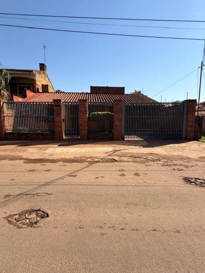 CASA EN VENTA 