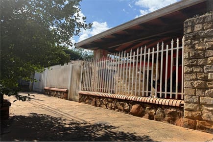 TERRENO CON CASA EN VENTA LUQUE LAURELTY