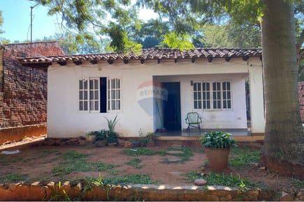 vendo casa en villa elisa a excelente monto a1 cuadra de defensores del chaco