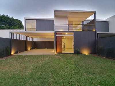 ALQUILO DUPLEX DE 2 DORMITORIOS EN MBURUCUYA