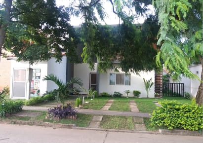 Casa en Venta en la Doble Vía La Guardia Km. 13 Condominio Amazonas