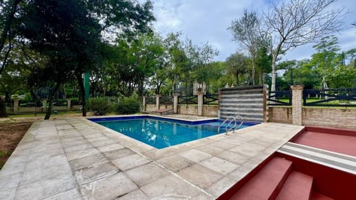CASA QUINTA AMOBLADA EN VENTA – URBANIZACIÓN BELVEDERE, ATYRÁ