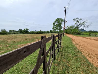 YBYCUÍ TERRENO
