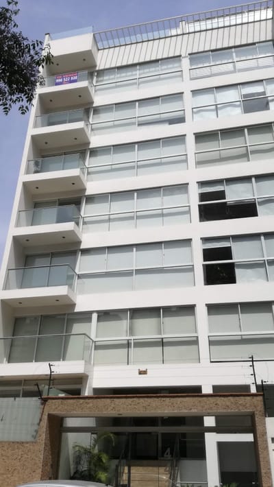 Vendo Dpto Duplex + Cochera + Deposito en Miraflores