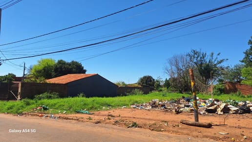 VENDO TERRENO SOBRE ASFALTO ZONA MUNICIPALIDAD LUQUE Y FITEC FIUNA 41125