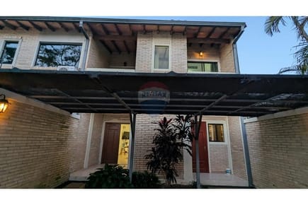 Dúplex en Venta – Ciudad de Luque Loma Merlo.