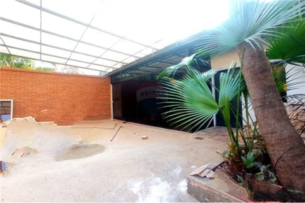 LOCAL COMERCIAL/OFICINA EN REMODELACION