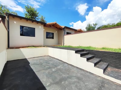 Moderno chalet a estrenar