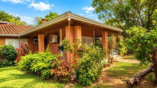 AMPLIA RESIDENCIA EN ALQUILER- B° TRINIDAD