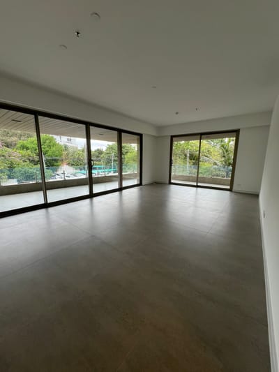 Alquilo Exclusivo y Amplio Dpto de 3 Habit en Suite en Las Lomas