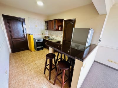 Monoambiente con parqueo en venta