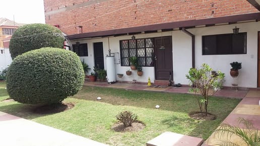 En Venta Casa A Precio De Lote .